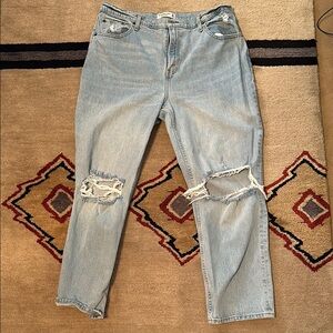 Abercrombie & Fitch Curve Love The 90s Straight Ultra High Rise Jean Size 33S/16